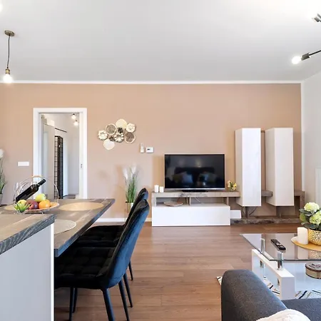 Karla & Jakov Sibenik