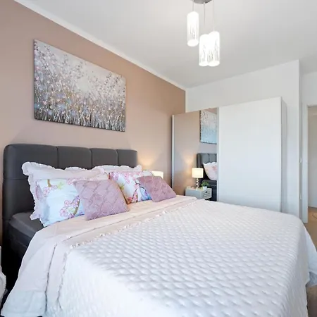 Karla & Jakov Apartman